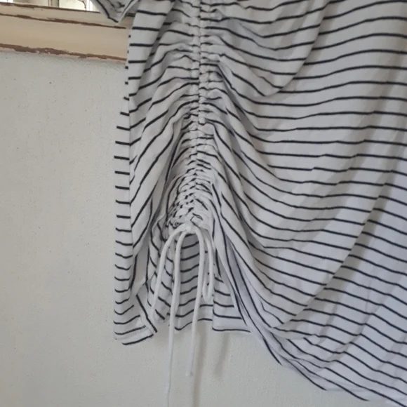 Sportsgirl Striped Ruched basic Tee Size large - Picture 7 of 11